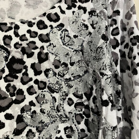 Laura Ashley Gray Leopard Ladies Top - Picture 3 of 8